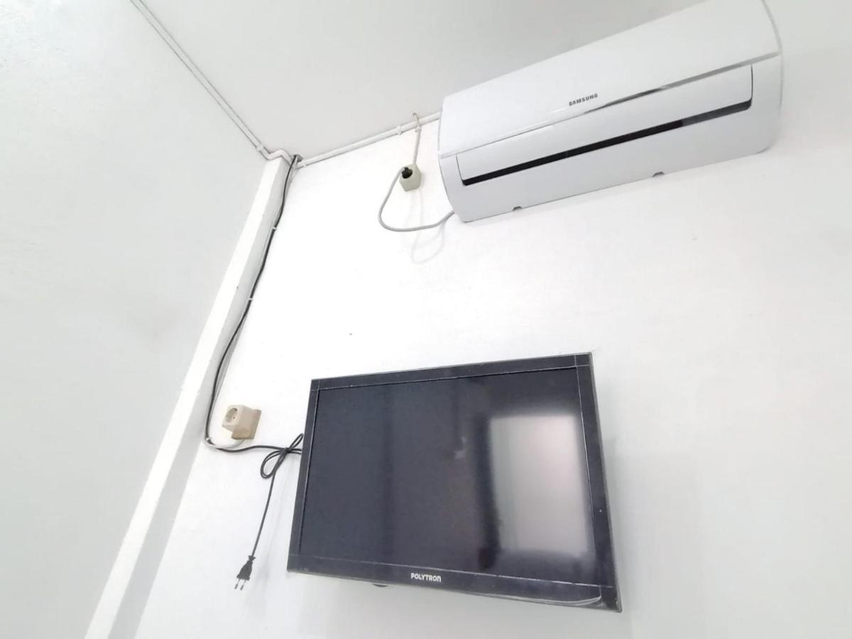 Reddoorz Syariah @ Ndalem Kembang Sore Jogjakarta Buitenkant foto