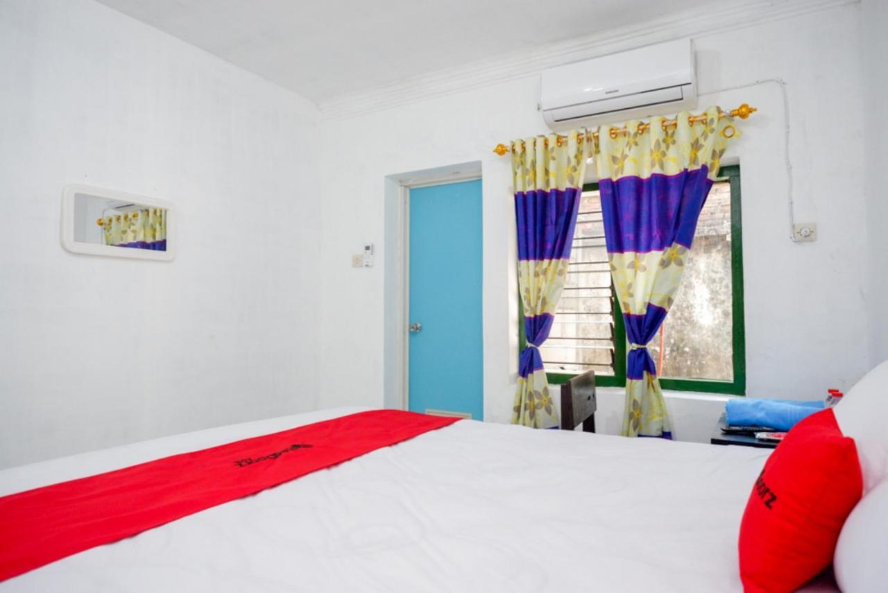 Reddoorz Syariah @ Ndalem Kembang Sore Jogjakarta Buitenkant foto